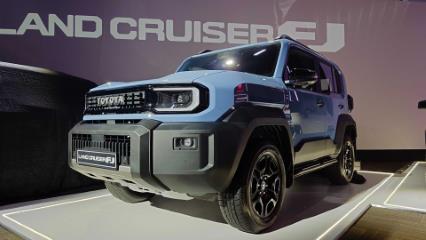 New Toyota Land Cruiser FJ breaks cover at SOMI
