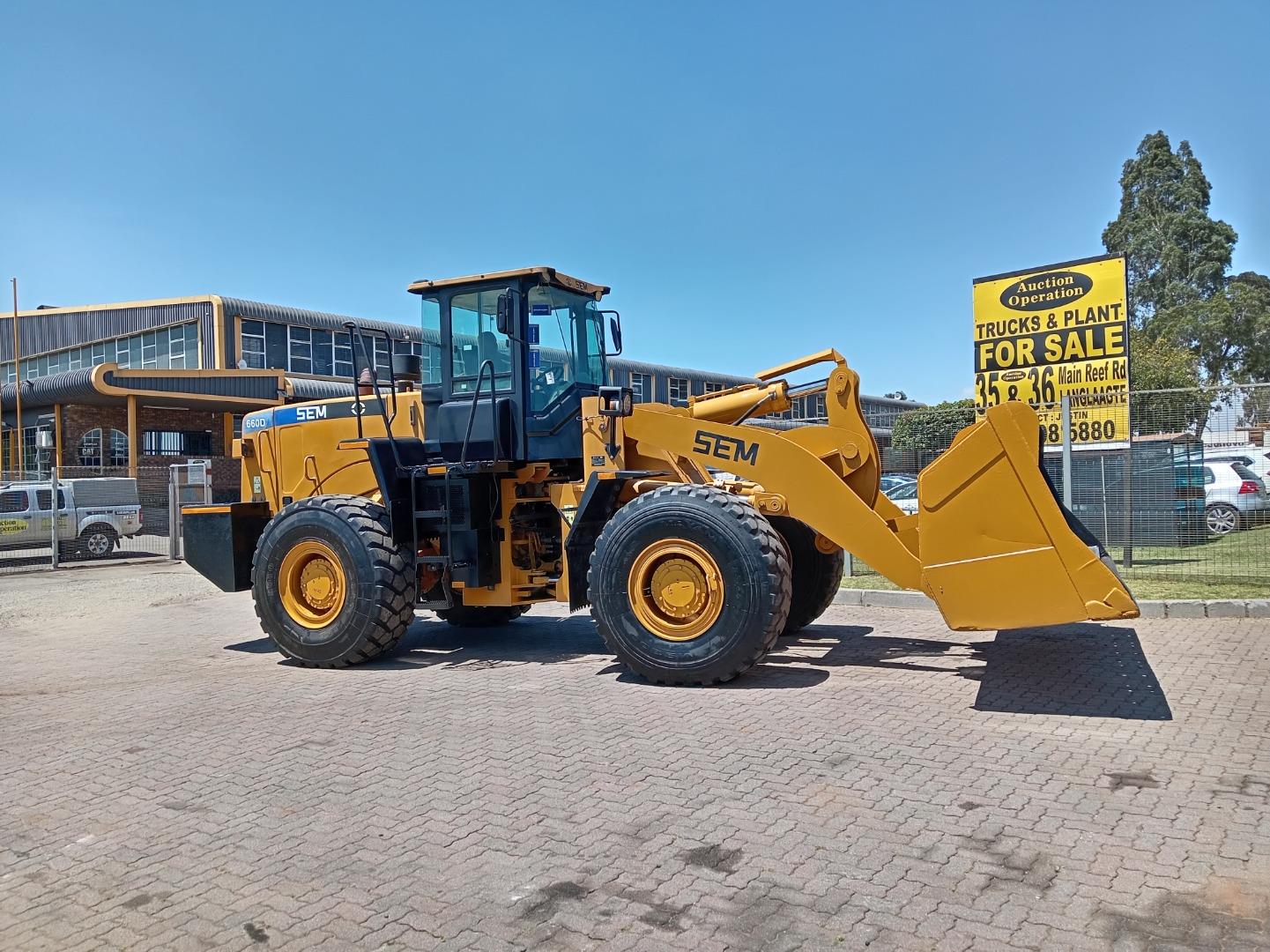 2021 SEM 660D 5.5cu Bucket for sale