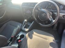 Volkswagen Jetta 1.6 Conceptline Abshifa Motors