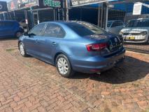 Volkswagen Jetta 1.6 Conceptline Abshifa Motors