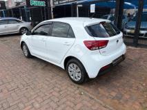 Kia Rio Hatch 1.4 EX Abshifa Motors