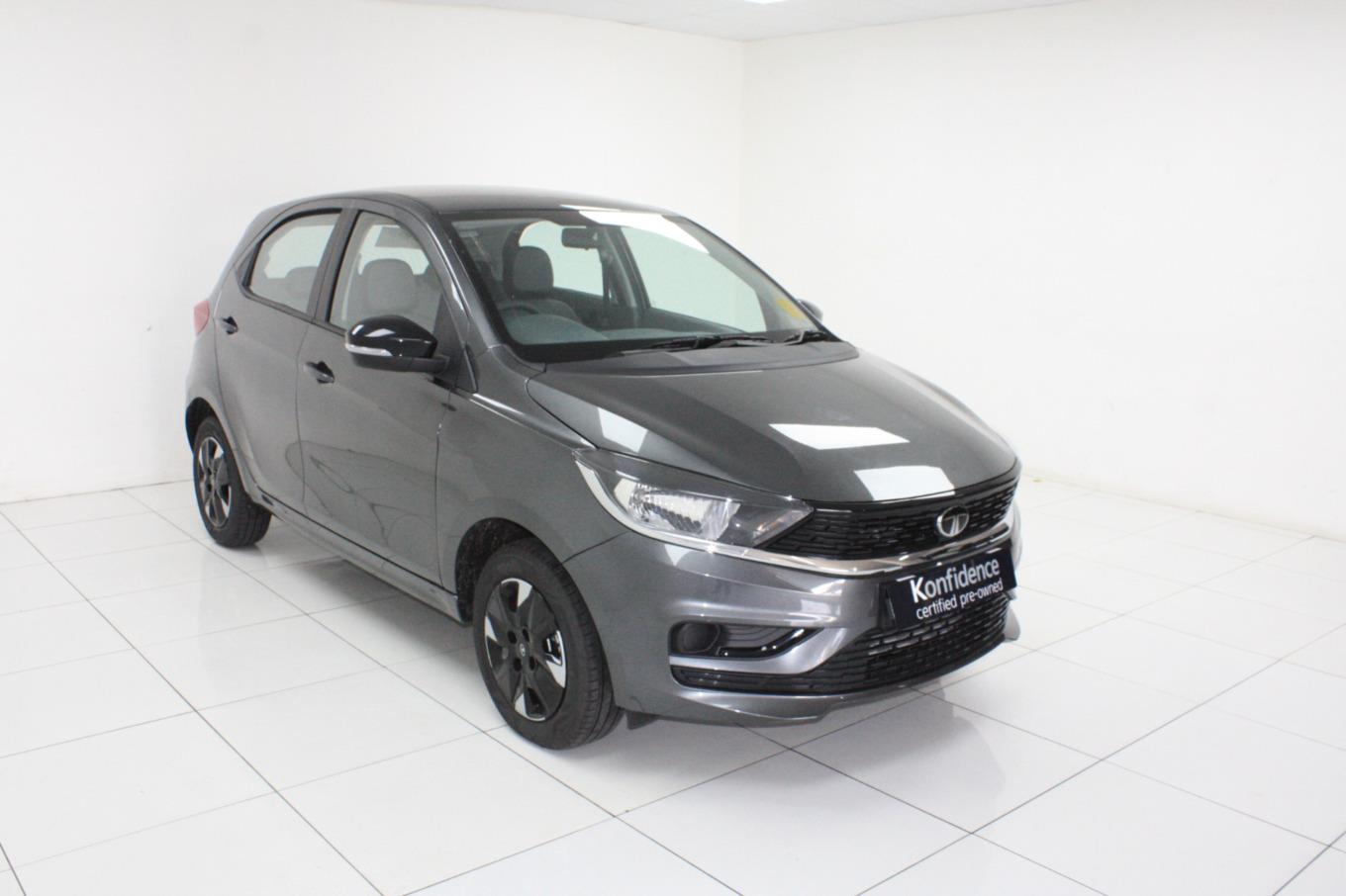 2026 Tata Tiago 1.2 XT Manual