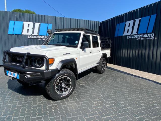 Toyota Land Cruiser 79 4.5D-4D LX V8 Double Cab Black Impala Exclusive Auto