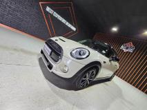 MINI Hatch Cooper S Hatch 3-Door Auto Mit Mak Motors Gerrit Maritz