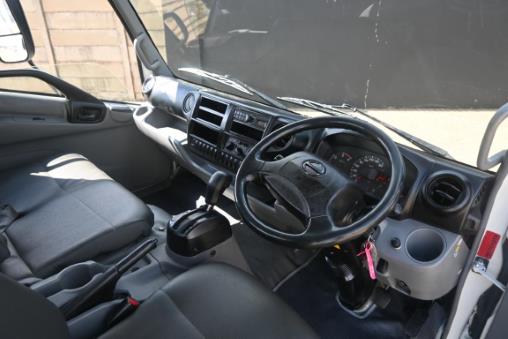 2017 Hino 300 Series 815 4-TON for sale