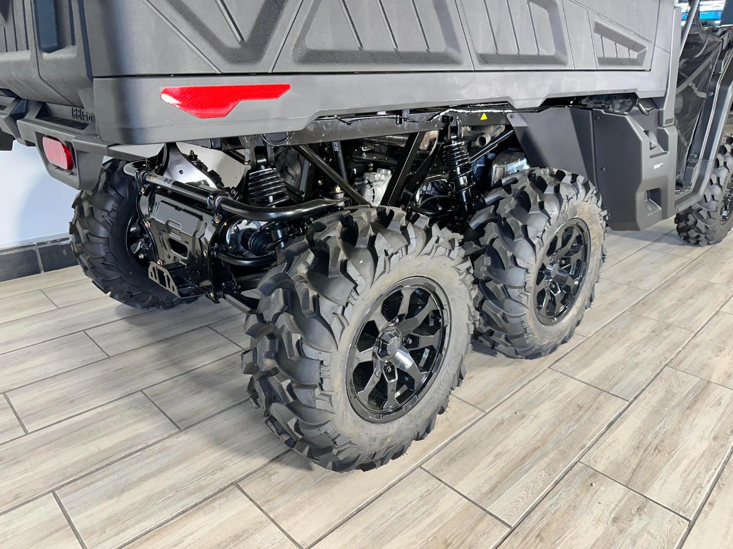 Can-Am Traxter HD10 6 x 6 BikeworldSA