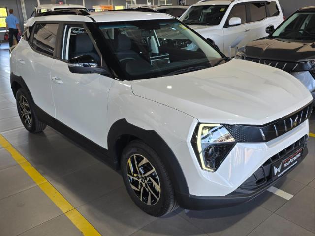 Mahindra XUV 3XO 1.2T AX5 Auto BB Mahindra Silverton