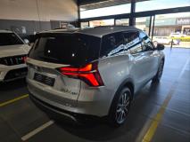 Mahindra XUV700 2.0T AX7 BB Mahindra Silverton