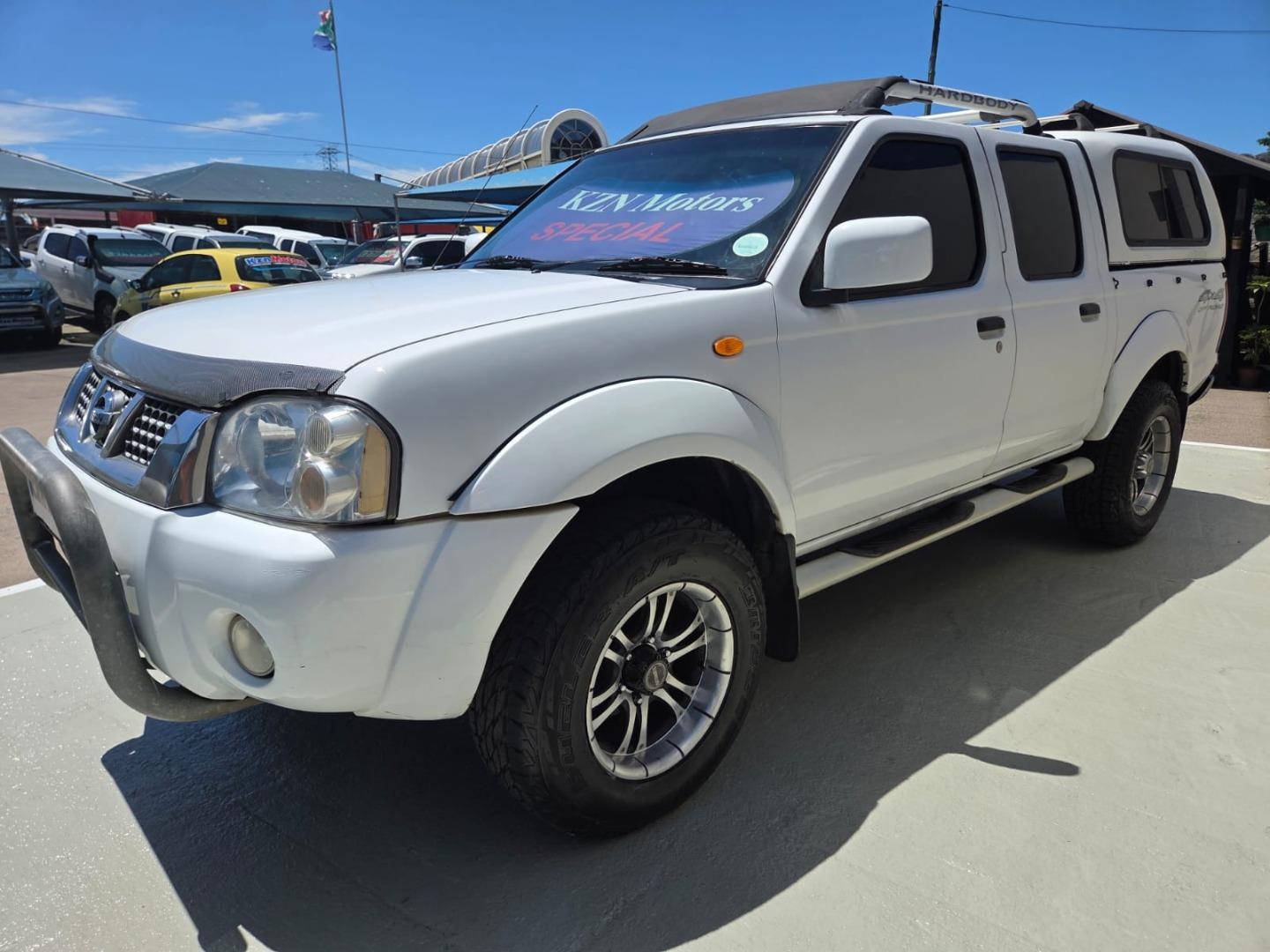 Nissan Hardbody 2.4 16V Double Cab 4x4 SE KZN Motors
