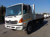 Hino 500 Series 1626 F/C DROPSIDE / SIDE TIPPER McCormack Truck Centre