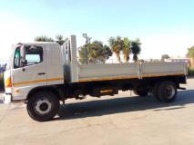 Hino 500 Series 1626 F/C DROPSIDE / SIDE TIPPER McCormack Truck Centre