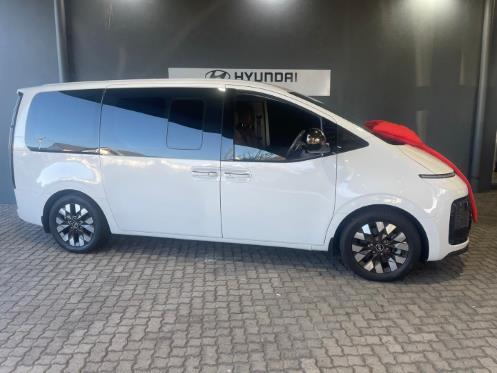 2025 Hyundai Staria 2.2D Luxury for sale