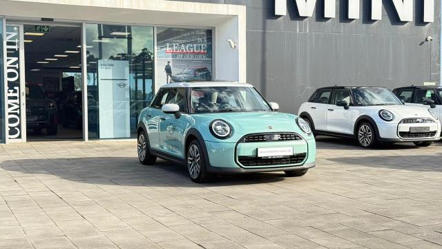 MINI Cooper C 5-door BMW Pinetown - Supertech