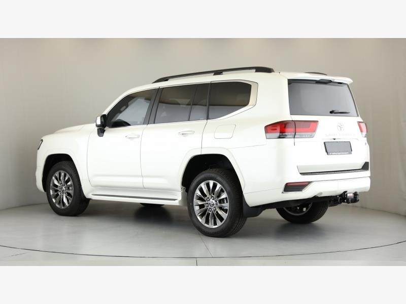 Toyota Land Cruiser 300 3.5T HEV ZX Halfway Toyota Fourways New Cars