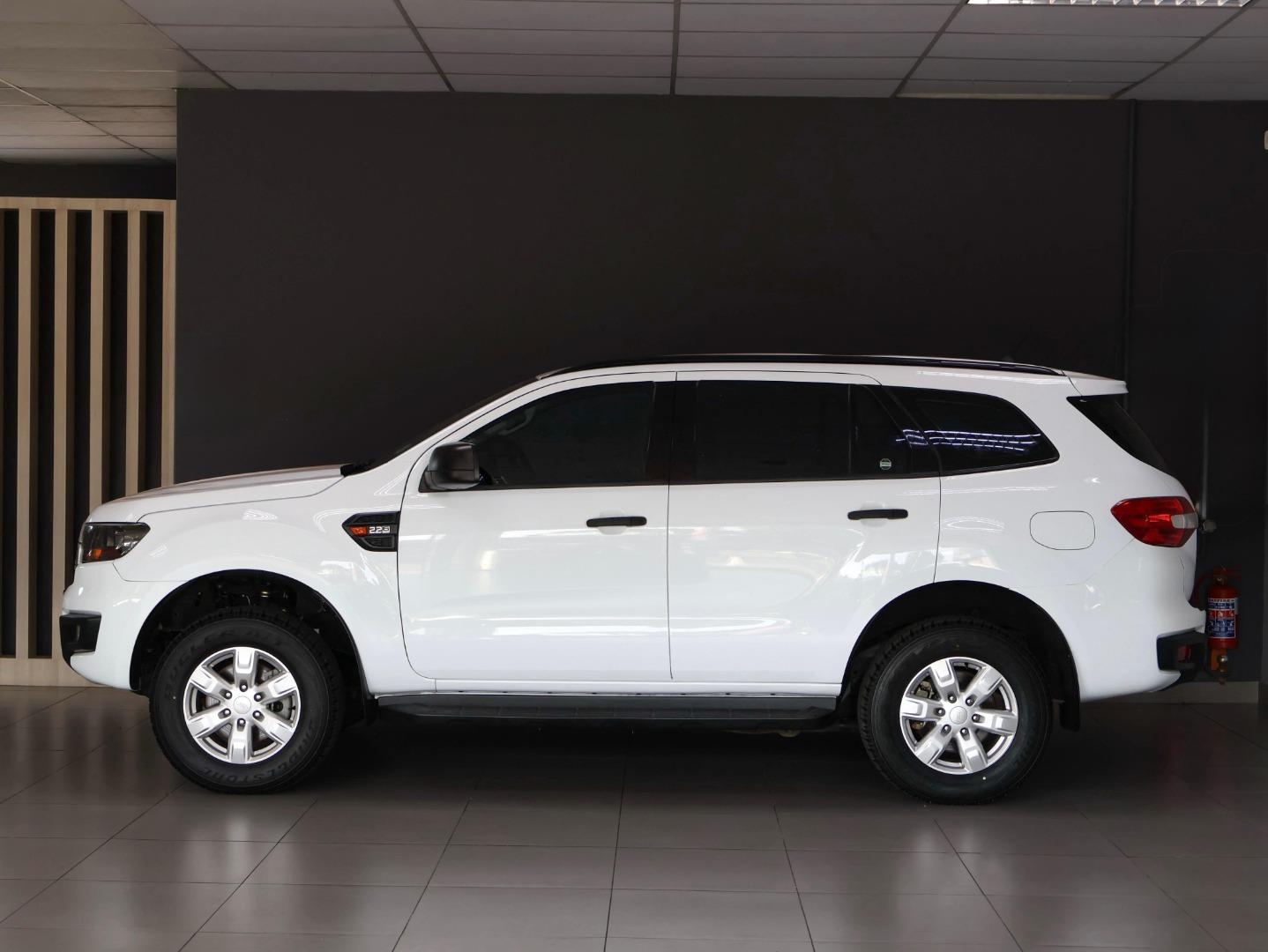 Ford Everest 2.2TDCi XLS Centurion Select