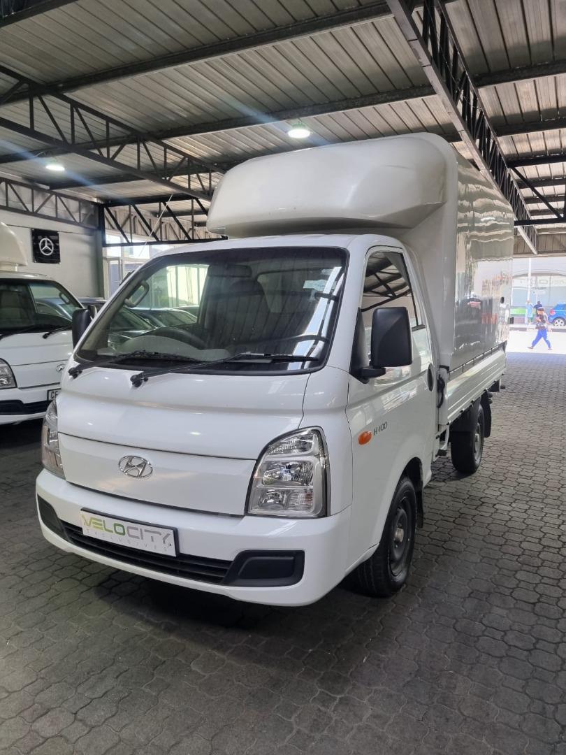 2023 Hyundai H-100 Bakkie 2.6D Deck for sale