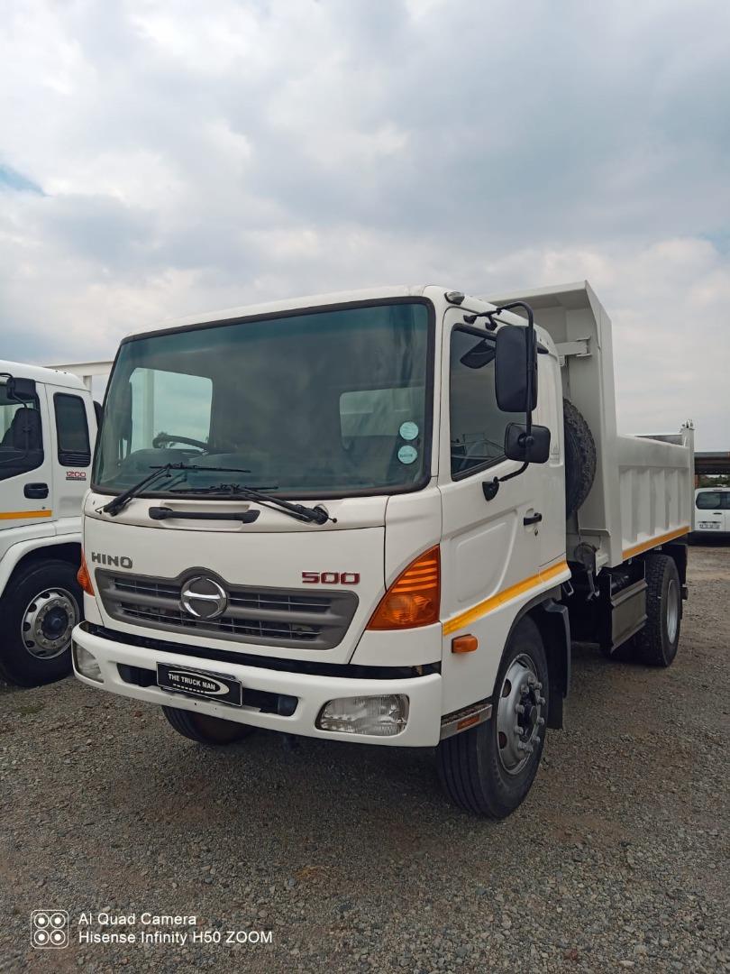 2015 Hino 500 1324 6 CUBE TIPPER for sale