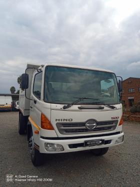 2015 Hino 500 1324 6 CUBE TIPPER for sale