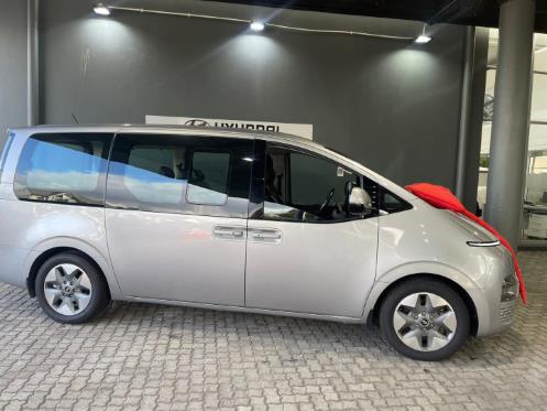 2022 Hyundai Staria 2.2D Elite 9-seater for sale