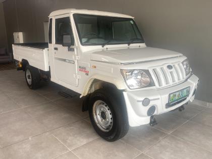 Mahindra Bolero 2.5Di Maxitruck Plus Mahindra Centurion