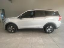 Mahindra XUV700 2.0T AX5 Mahindra Centurion