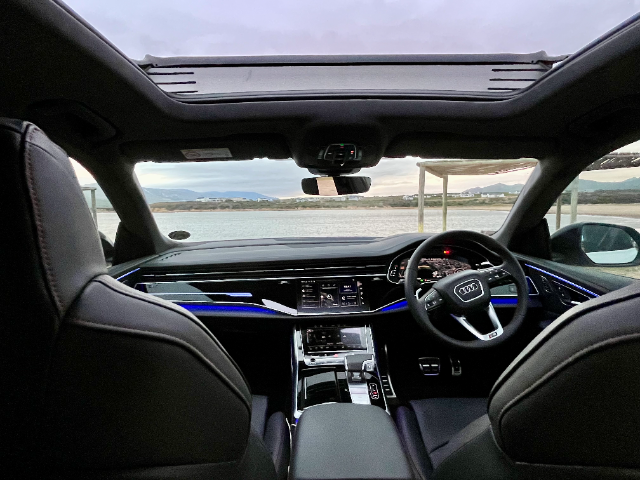 The panoramic sunroof is part of your standard RS Q8 kit.