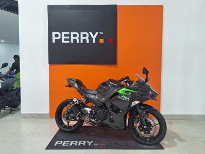 Kawasaki Ninja USED 2025 Perry Bikes
