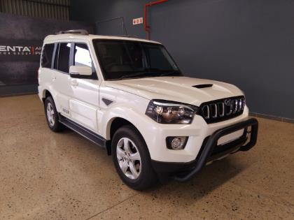 Mahindra Scorpio 2.2CRDe 4x4 S11 Mahindra Montana