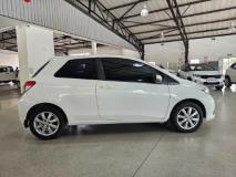 Toyota Yaris 3-Door 1.0 XR Stander Motors