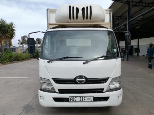 2018 Hino 300 Series 915 F/C REEFER FRIDGE TRUCK for sale
