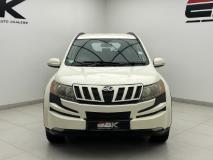 Mahindra XUV500 2.2CRDe W6 EBK Diagonal Street