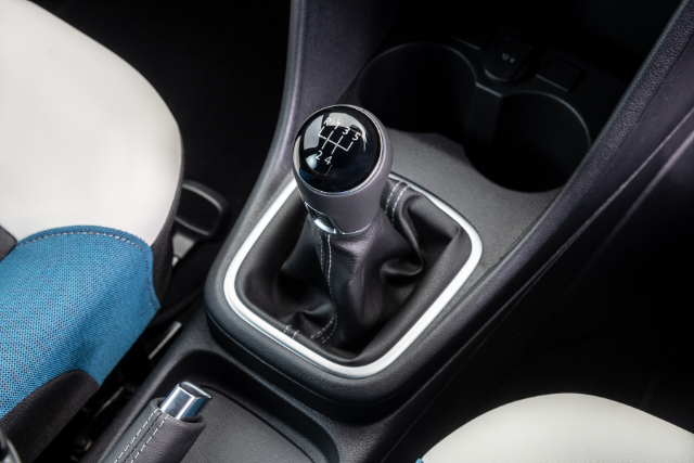 Volkswagen Polo Vivo gear stick