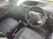 Toyota Etios Cross 1.5 Xs Abshifa Motors