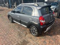 Toyota Etios Cross 1.5 Xs Abshifa Motors