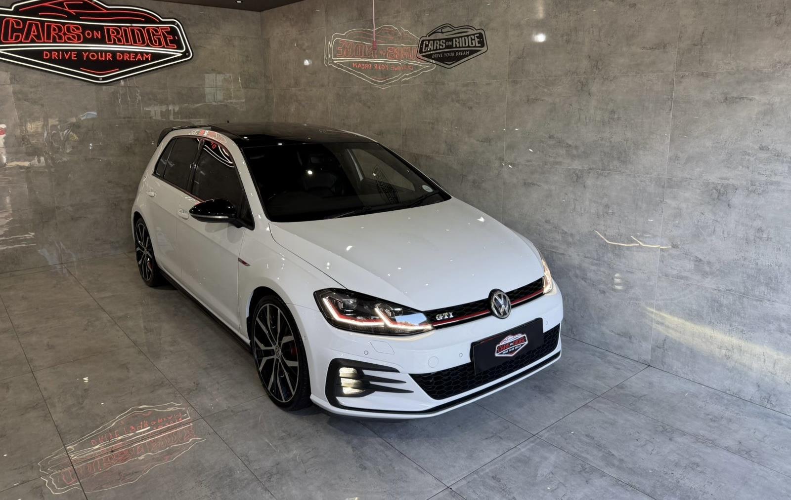 Volkswagen Golf GTI Cars On Ridge