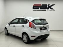 Ford Fiesta 5-door 1.4 Ambiente EBK Diagonal Street