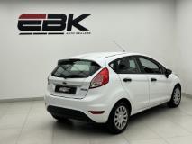 Ford Fiesta 5-door 1.4 Ambiente EBK Diagonal Street