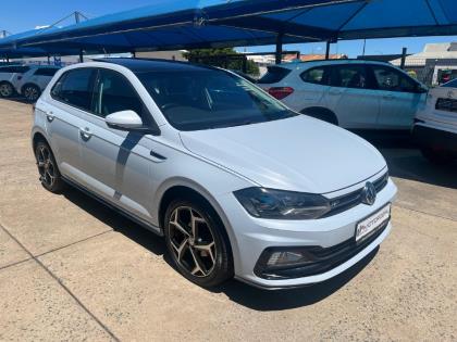 Volkswagen Polo Hatch 1.0TSI Comfortline R-Line Motordeal Prestige