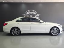 Mercedes-Benz C-Class C300 Avantgarde Hi-5 Auto