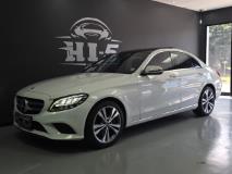Mercedes-Benz C-Class C300 Avantgarde Hi-5 Auto