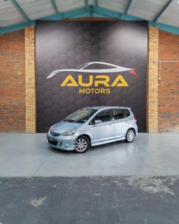 Honda Jazz 1.5 Auto Aura Motors