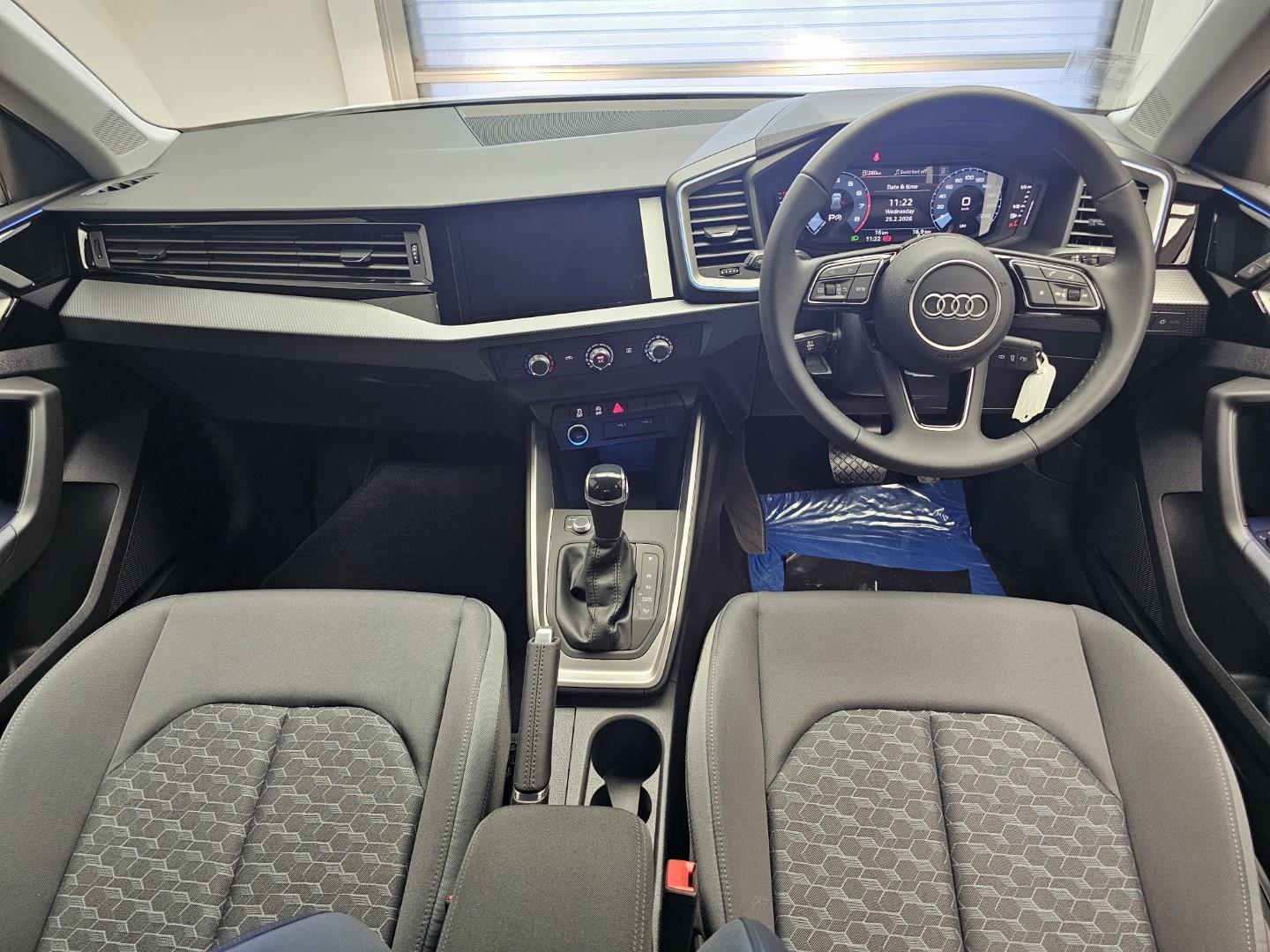 Audi A1 Sportback 30TFSI Advanced Docrat Group