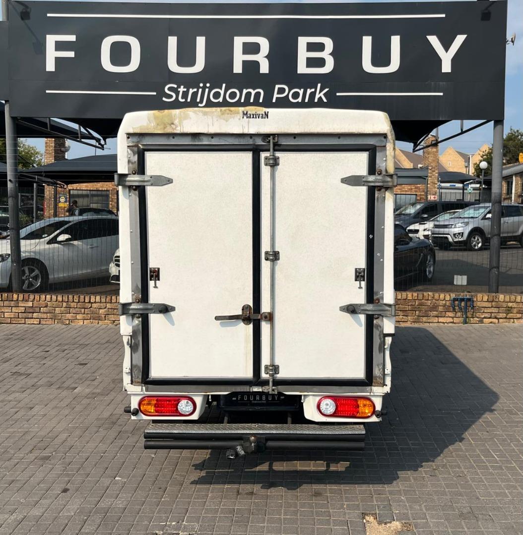 Hyundai H-100 Bakkie 2.6D Deck (Aircon) Fourbuy Strijdompark