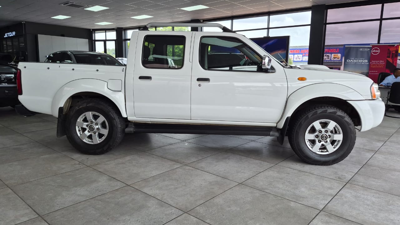 Nissan NP300 Hardbody 2.5TDi Double Cab Hi-Rider All Cars
