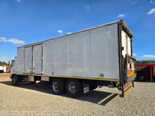 2014 Hino 500 Series 1626, 6x2, MANUAL, FITTED WITH 9.300 METRE LONG VOLUME BODY +/-638 000KM's for sale