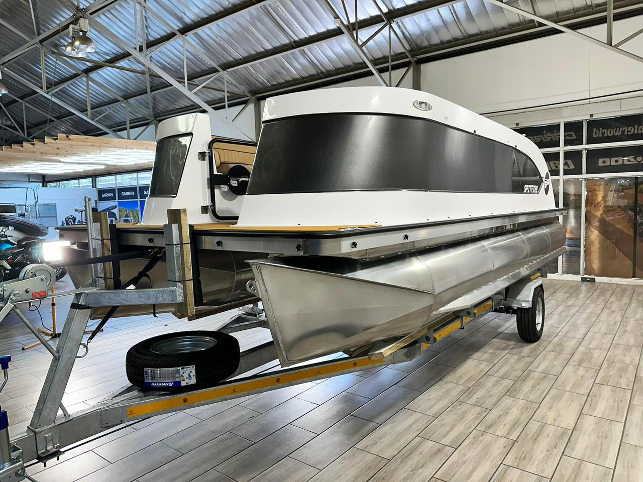 Spitfire 6250 Waterworld