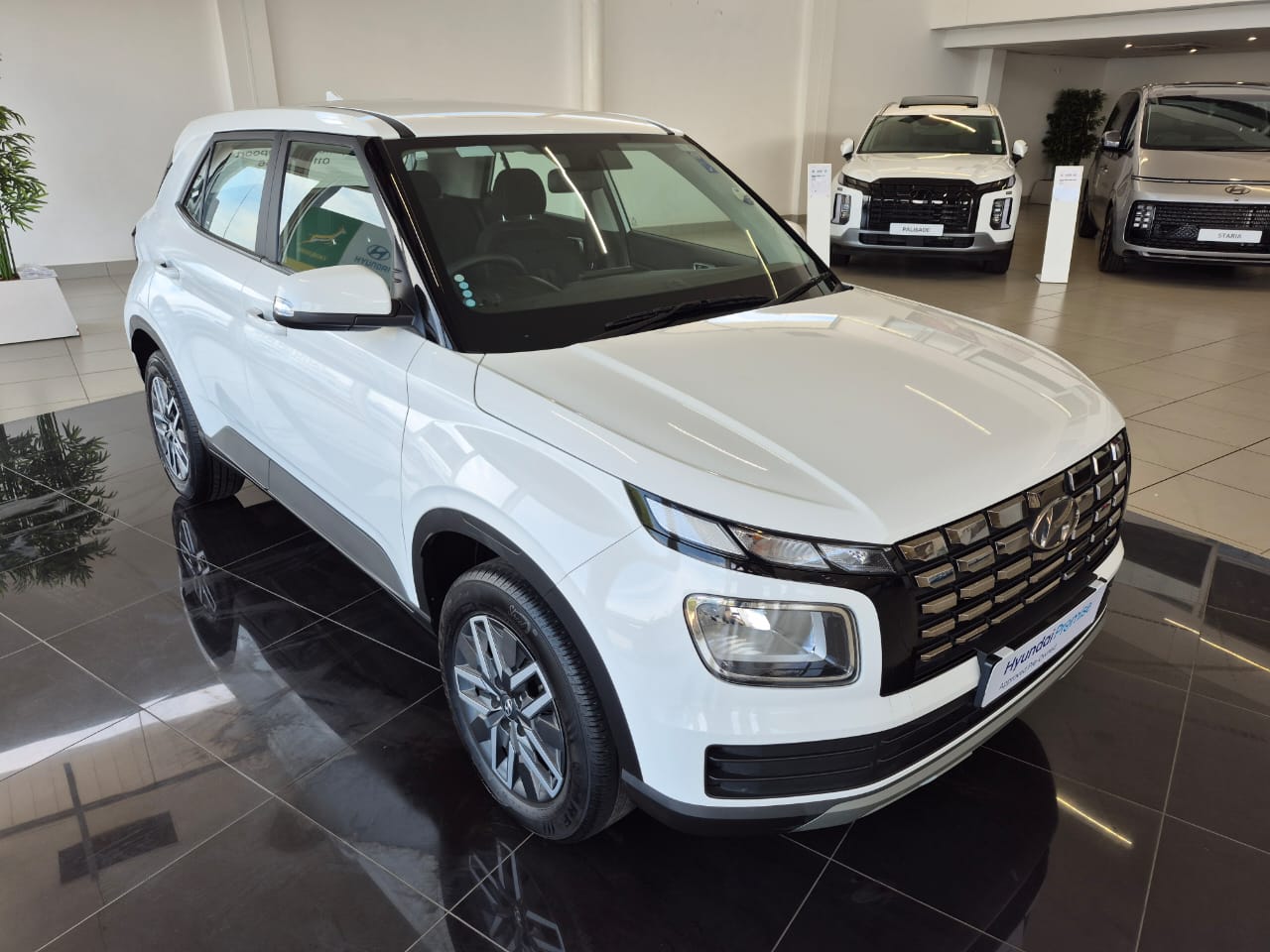 Hyundai Venue 1.0T Motion Auto for sale in Sandton - ID: 28438361 ...