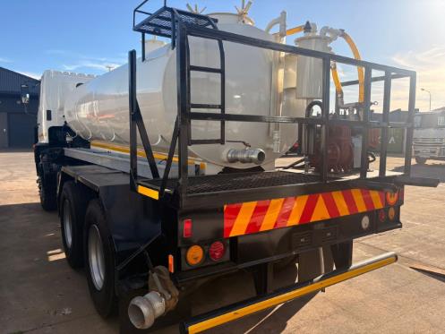 2019 Hino 28-360 12000L vacuum tanker with a New Jurop 45 vacuum pump for sale
