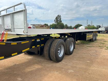 Paramount FLAT DECK Mrj Transport