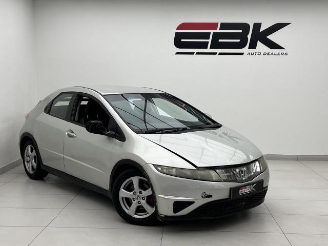 Honda Civic Hatch 1.8 EXi Ebk Auto Dealers LA Rochelle
